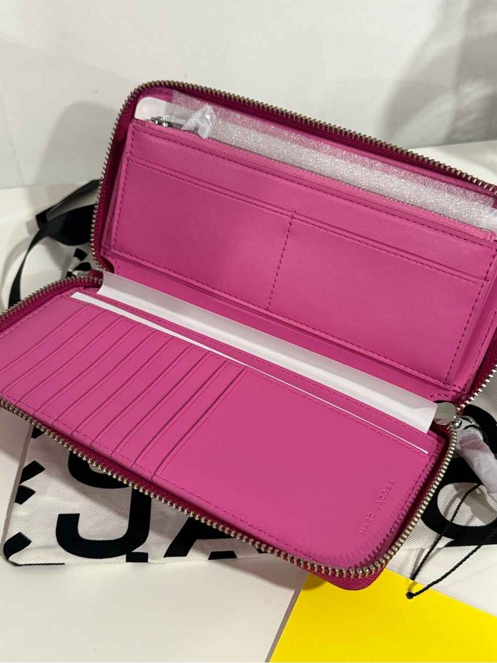NWT Marc Jacobs The Leather Continental Wallet Raspberry Pink - Picture 3 of 5